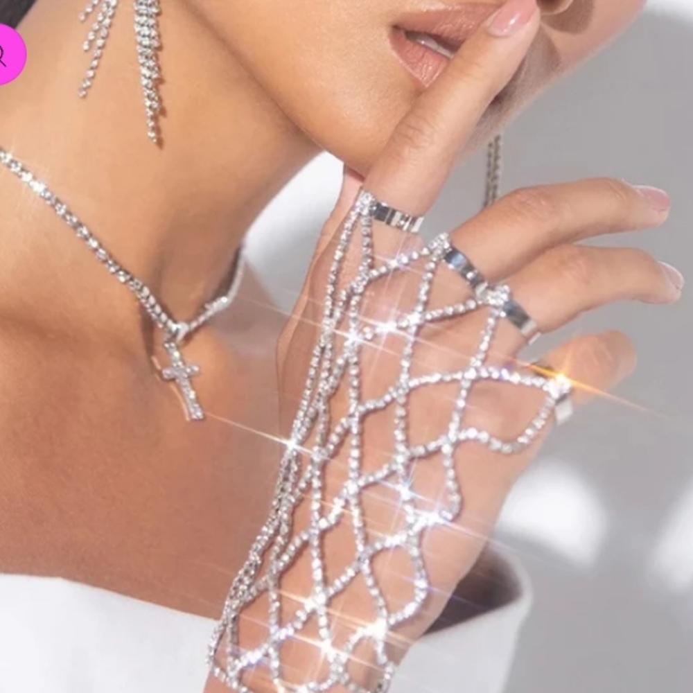MESH BRACELET &  CLIPON EARRINGS SILVER RHINESTONE